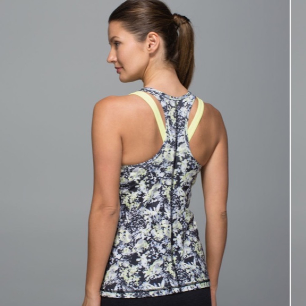 Lululemon Inspiration Tank II - Picture 2 of 6